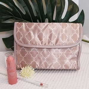 Design Line cosmetics bag